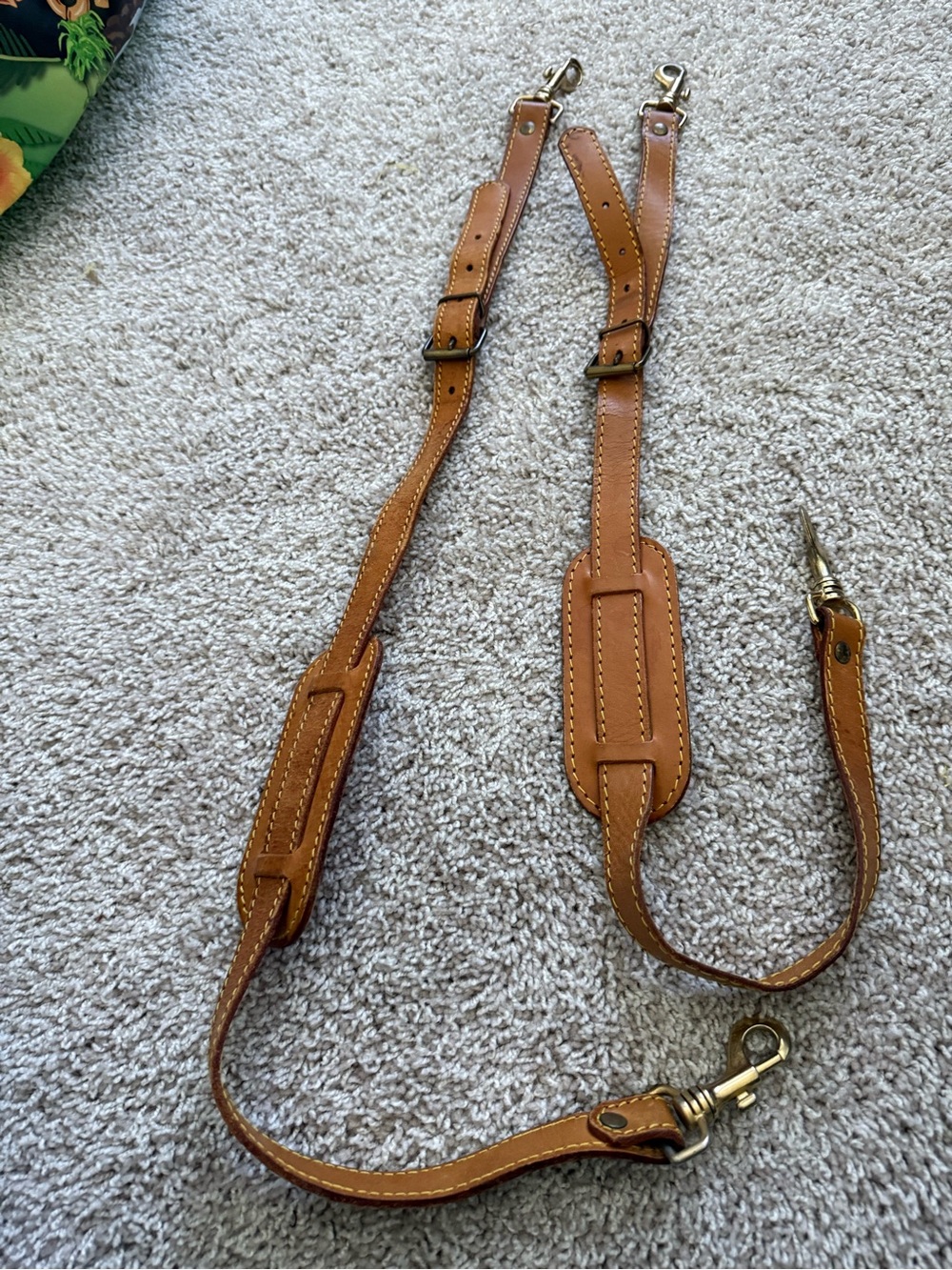 Louis Vuitton vintage Adjustable Crossbody Strap A54